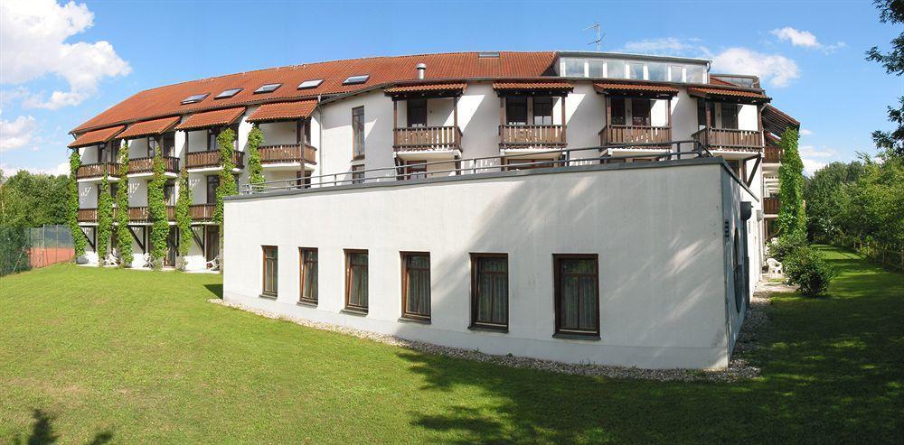 Parkhotel Cham Exterior foto